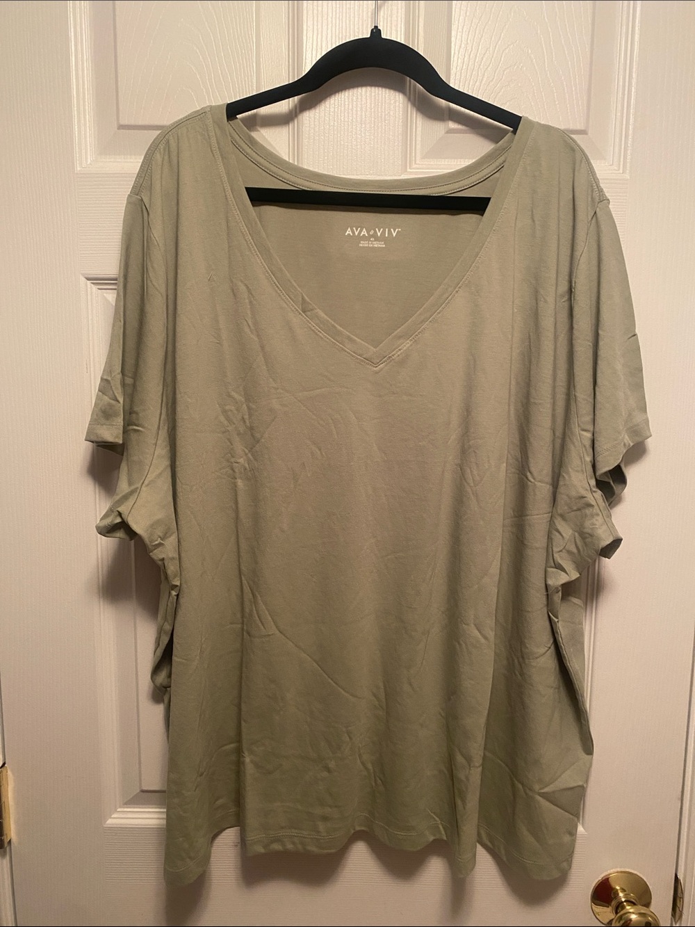 Ava & Viv Olive V-Neck Short Sleeve Top…size 4X